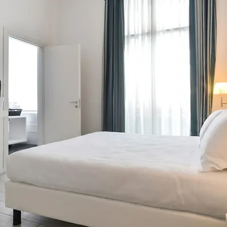 Lata Rooms