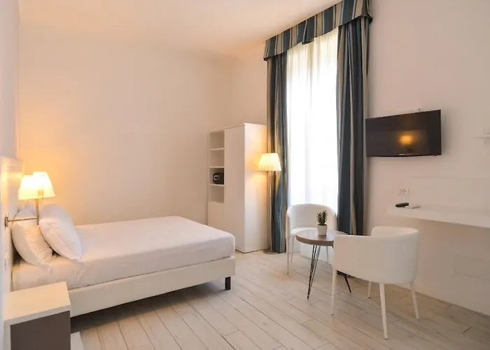 Lata Luxury Roma