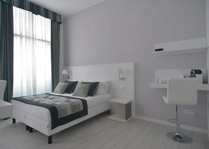 Lata Luxury Roma