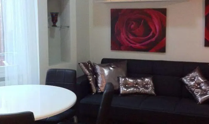 Lata Rooms