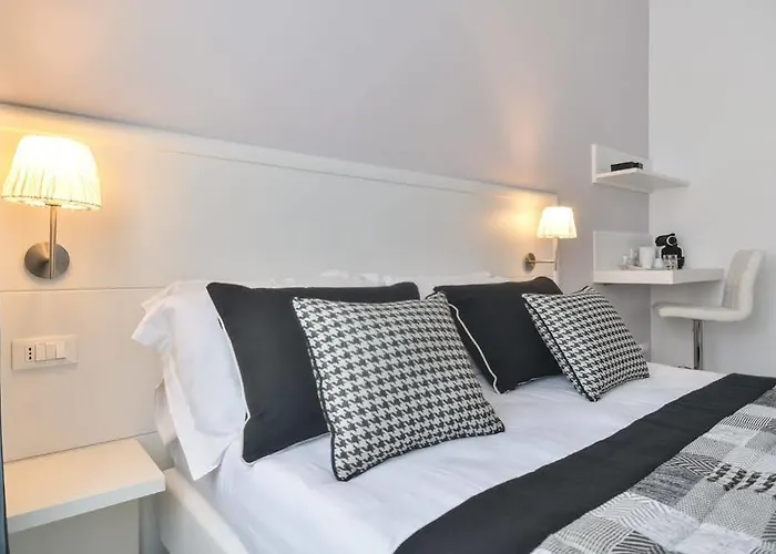 Lata Rooms Guest house